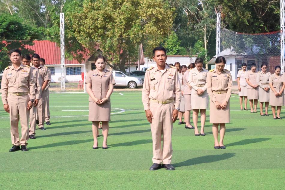 ร่วมกันทำกิจกรรมเคารพธงชาติไทย ️และสวดมนต์ไหว้พระตอนเช้า 