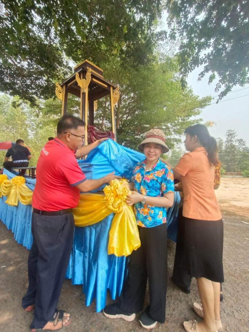  วันที่ 12 เมษายน 2566 เทศบาลตำบลนาจาน จัดเตรียมรถบุปผชาติ และขบวนนางรำ เพื่อเตรียมพร้อมโครงการจัดงานประเพณีสงกรานต์ ประจำปี 2566