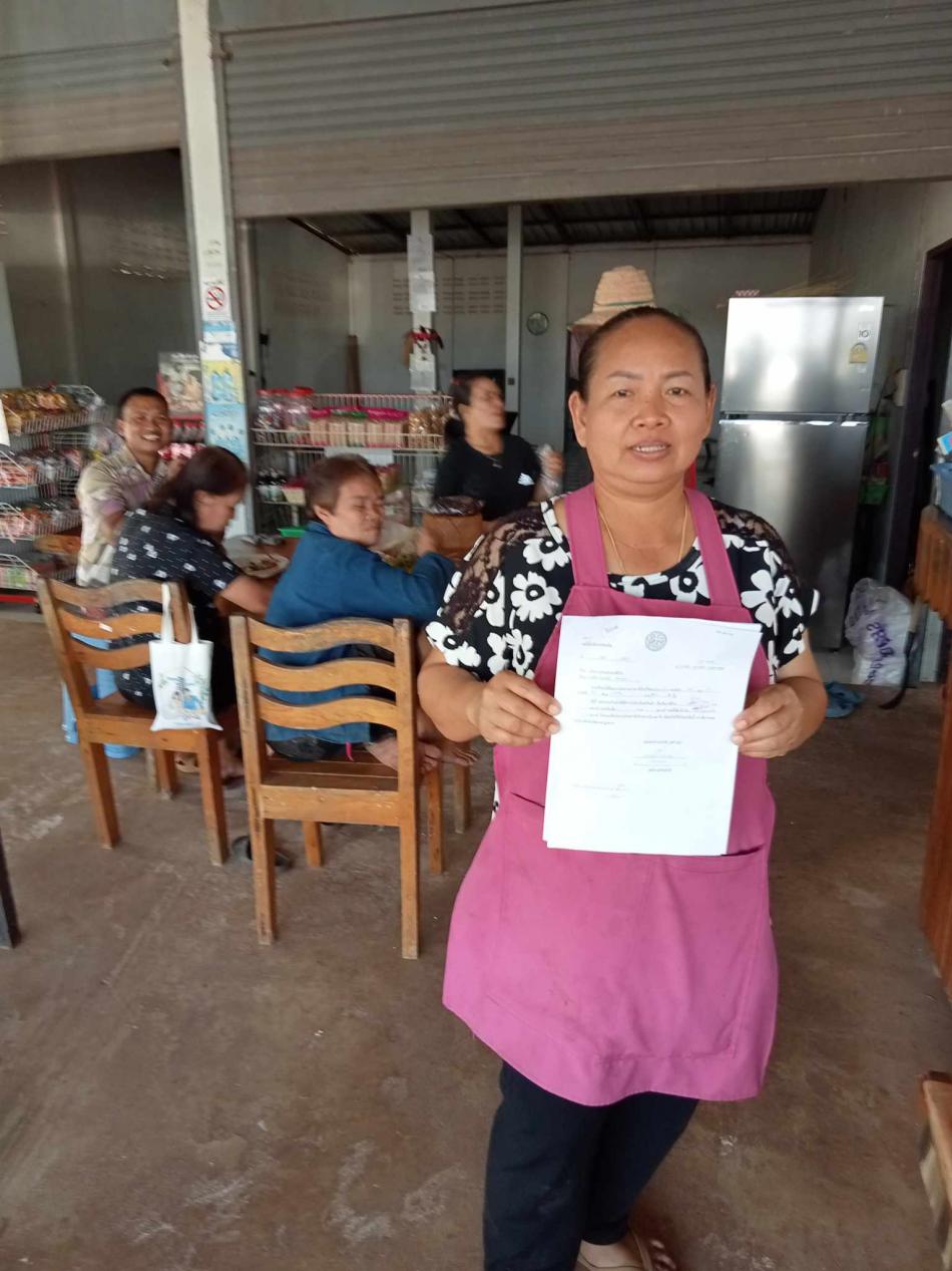 ลงพื้นที่ส่งหนังสือแจ้งประเมินภาษีป้าย และส่งเอกสารขอต่อใบอนุญาตที่เป็นอันตรายต่อสุขภาพ ร้านค้าผู้ประกอบกา